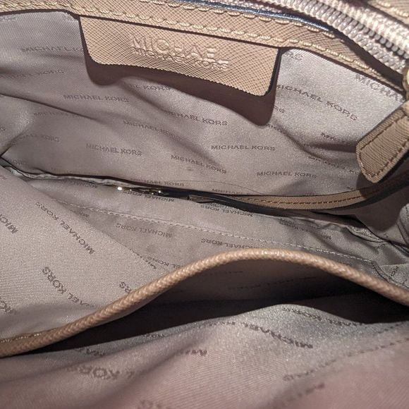 Michael Kors Shoulder Bag - Picture 4 of 11